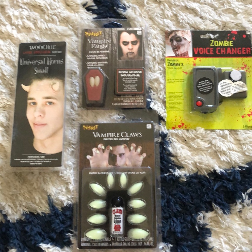Halloween make up accessories